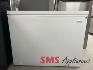 Open Box Freezers FFCS1062AW Frigidaire - Image 1