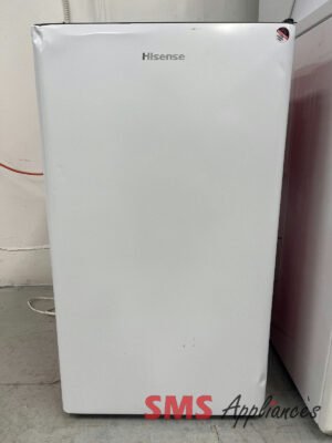 Open Box Fridges HRC033AWE Hisense - Image 1